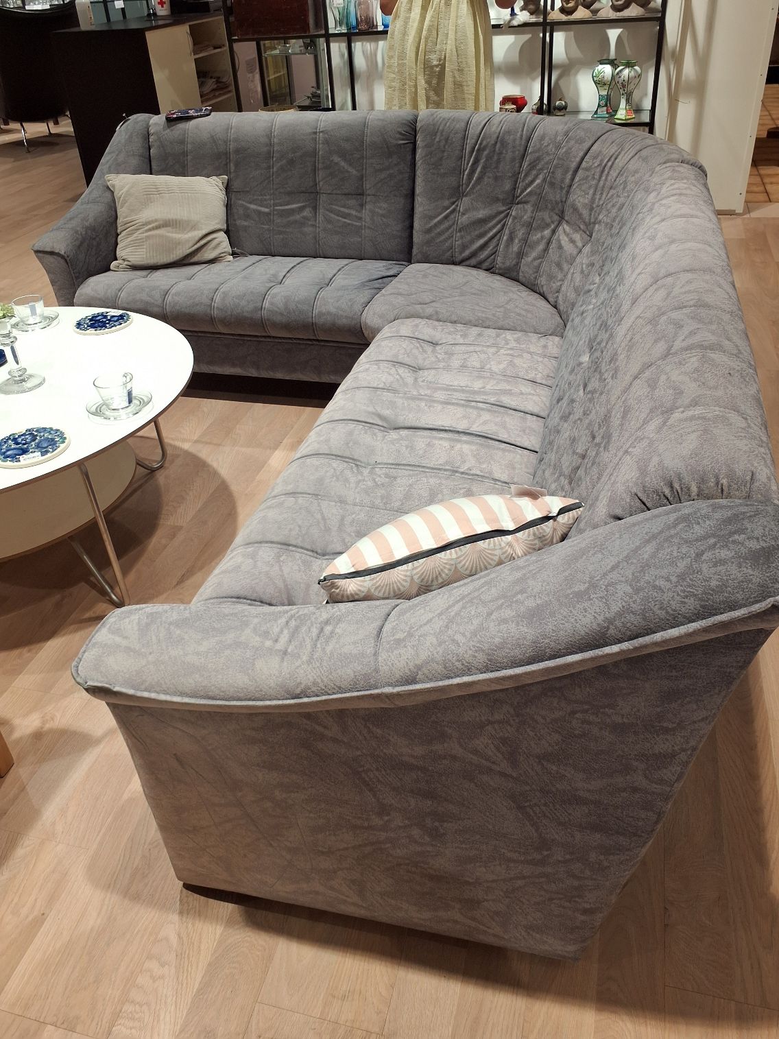 Grå hjørnesofa